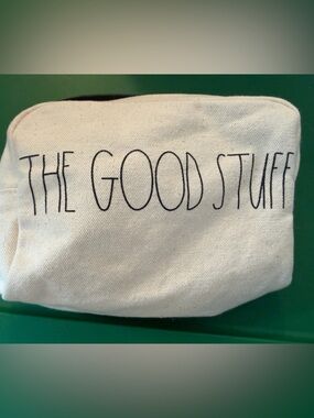 Canvas zippered pouch with Black Script
